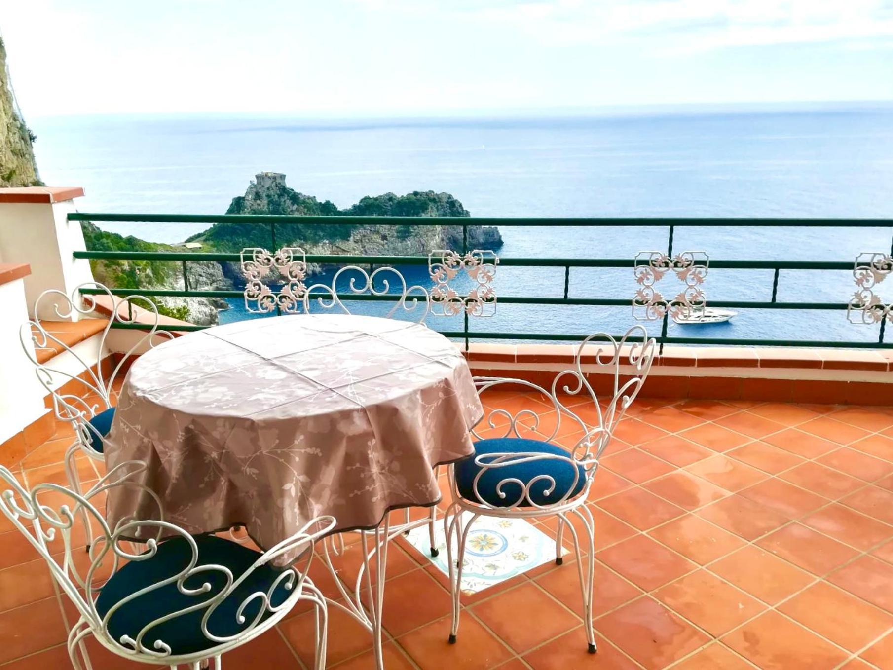 Villa Carmela Conca dei Marini Bilik gambar